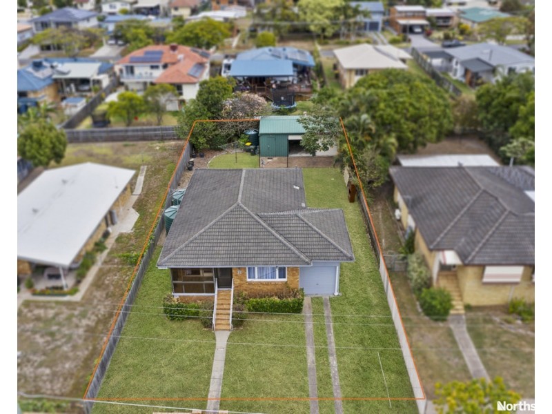 12 Myron St, Chermside QLD 4032