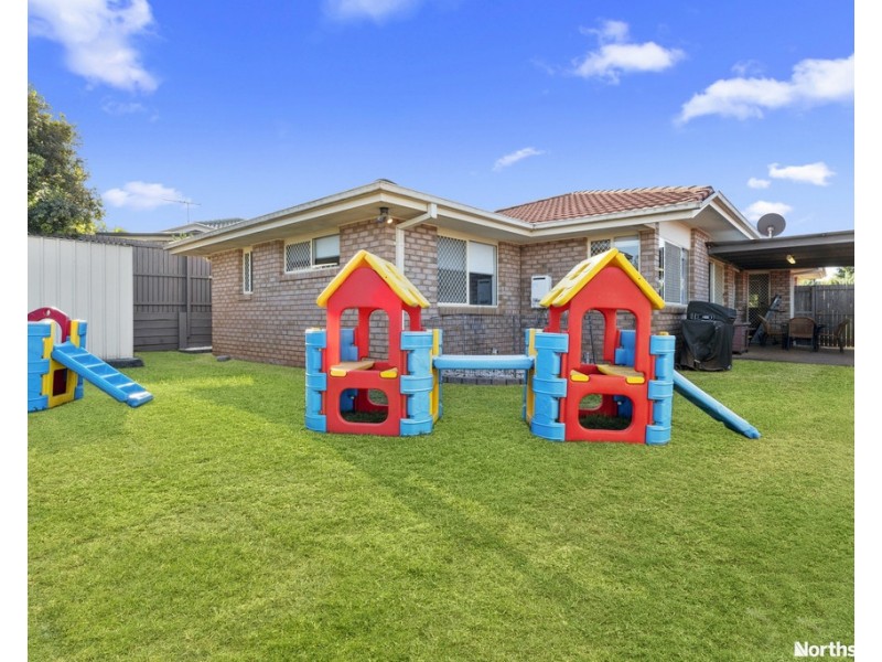 5 Faraday Ct, Kallangur QLD 4503