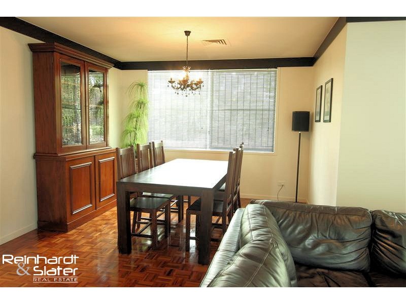 3 Eden Dr, Eatons Hill QLD 4037