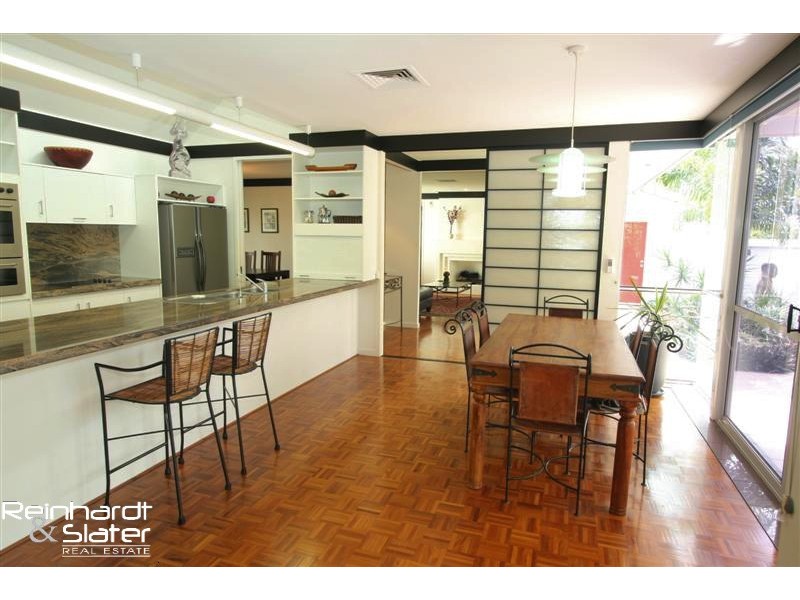 3 Eden Dr, Eatons Hill QLD 4037