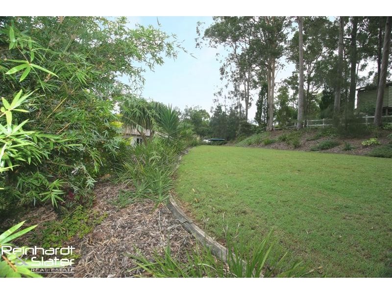 3 Eden Dr, Eatons Hill QLD 4037