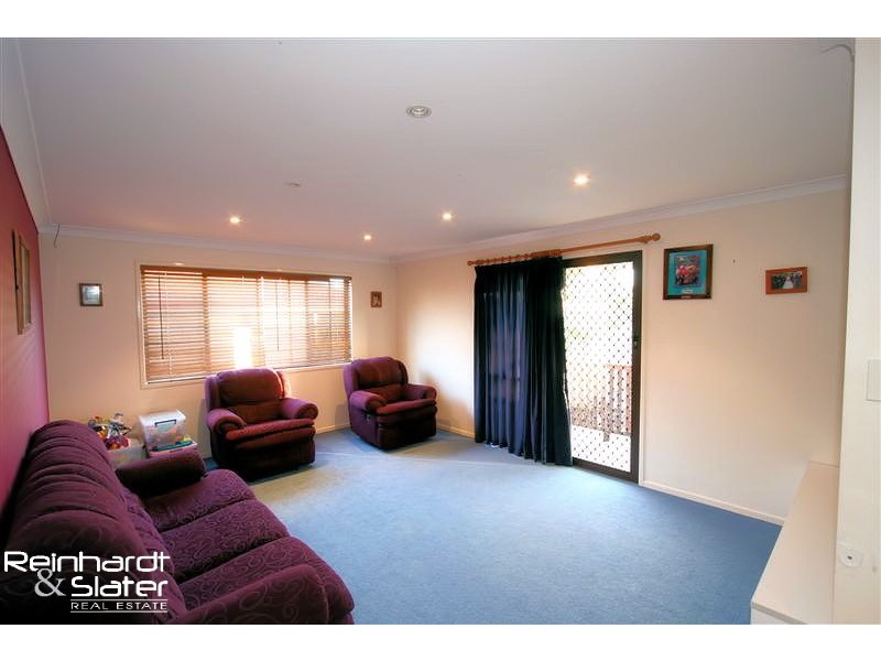 15 Tanrego St, Ferny Grove QLD 4055