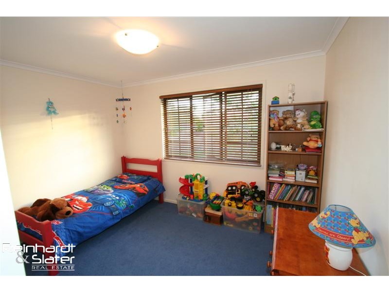 15 Tanrego St, Ferny Grove QLD 4055