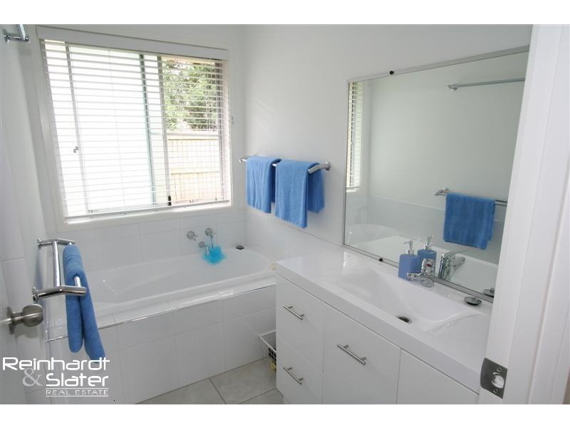24 Nemira St, Carseldine QLD 4034