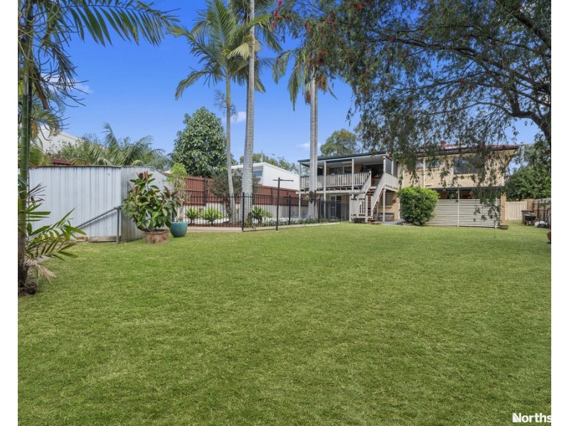 665 Albany Creek Rd, Albany Creek QLD 4035