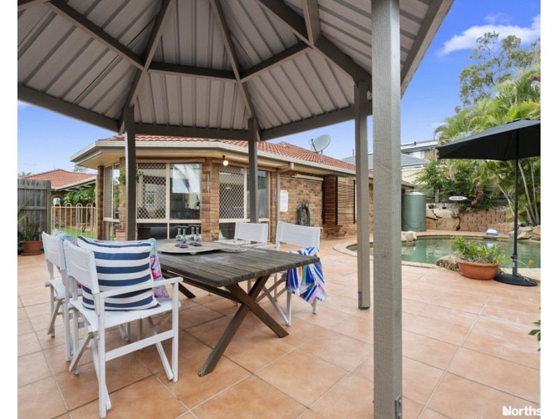 17 Yellowjack Cres, Albany Creek QLD 4035