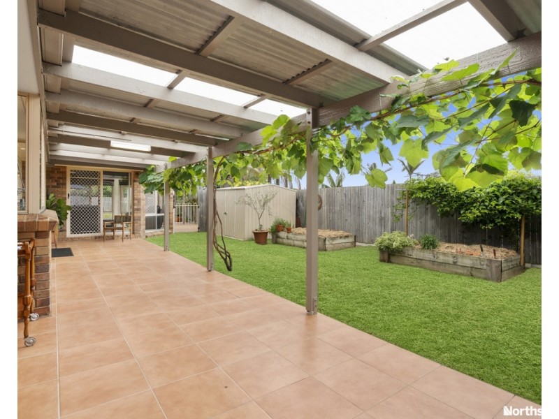 17 Yellowjack Cres, Albany Creek QLD 4035