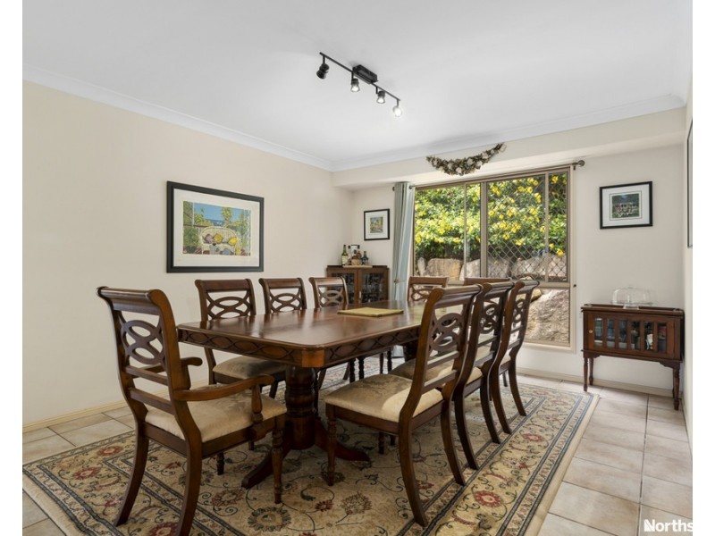 17 Yellowjack Cres, Albany Creek QLD 4035