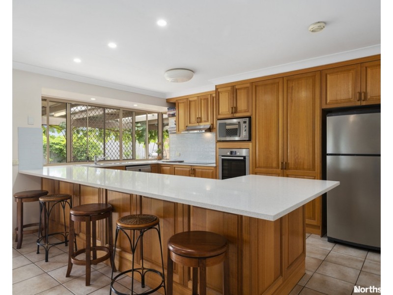 17 Yellowjack Cres, Albany Creek QLD 4035