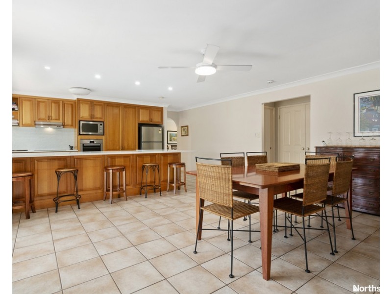 17 Yellowjack Cres, Albany Creek QLD 4035