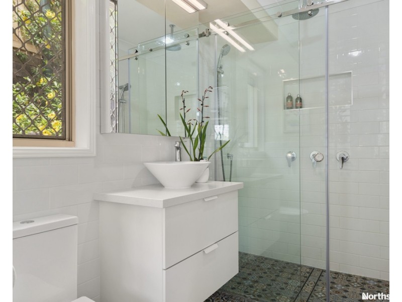 17 Yellowjack Cres, Albany Creek QLD 4035