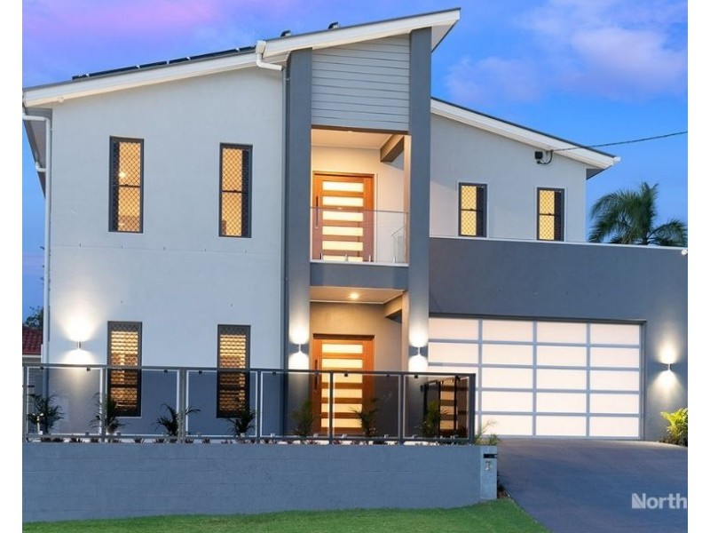 7a Willow St, Albany Creek QLD 4035