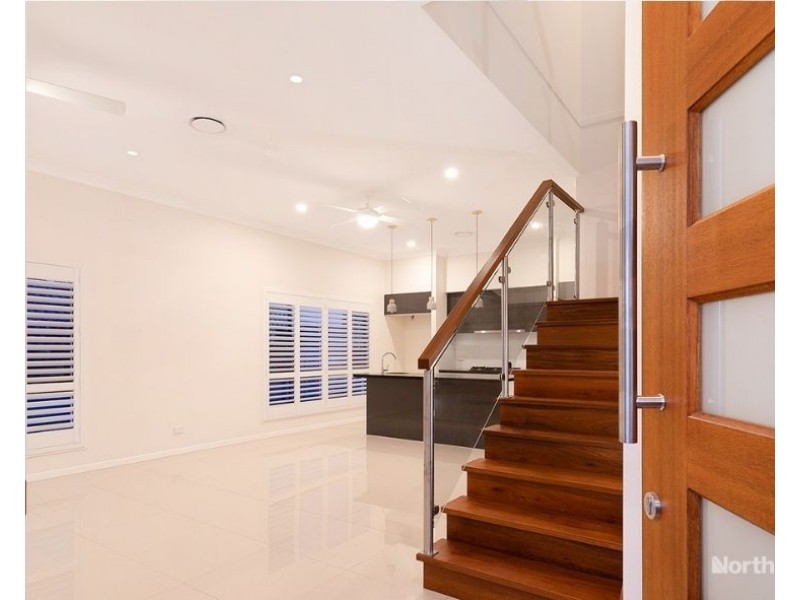 7a Willow St, Albany Creek QLD 4035