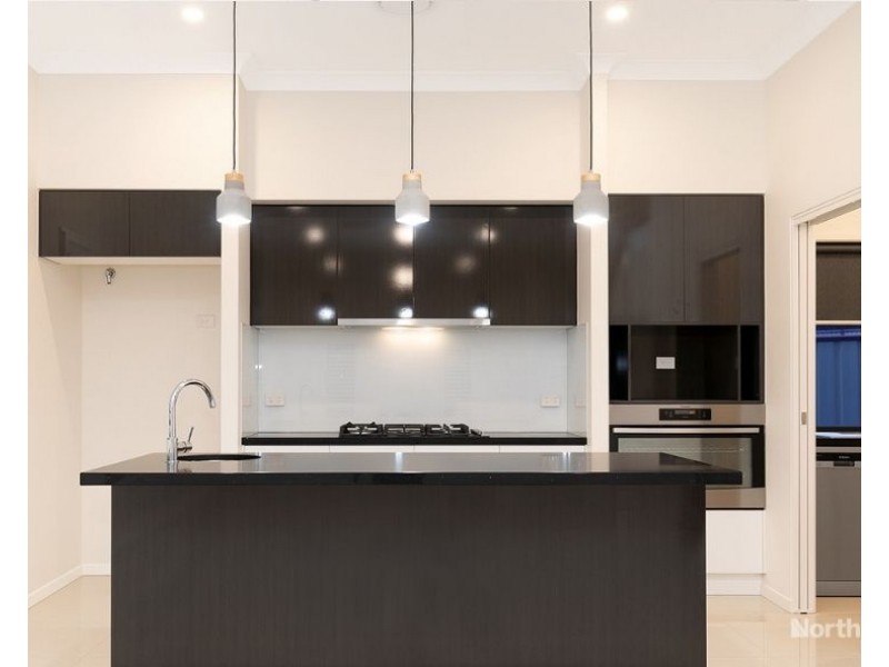 7a Willow St, Albany Creek QLD 4035