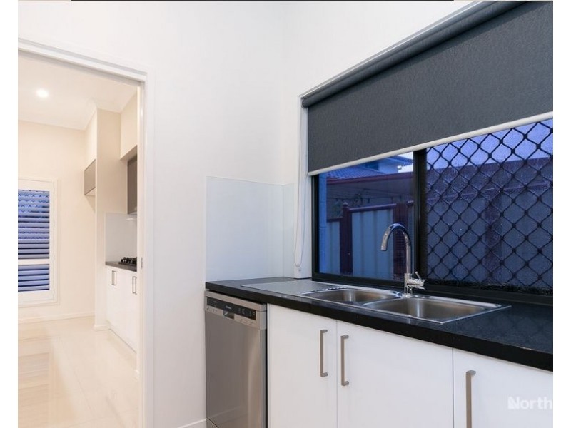 7a Willow St, Albany Creek QLD 4035