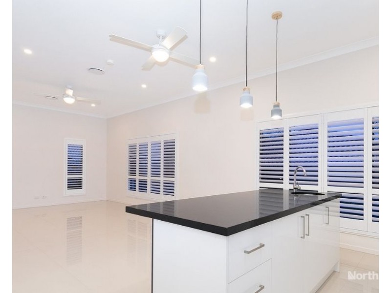 7a Willow St, Albany Creek QLD 4035