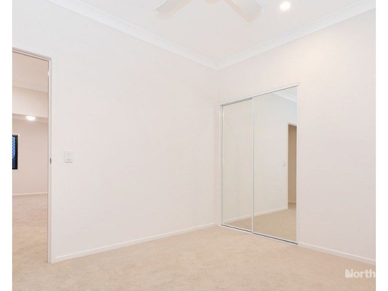 7a Willow St, Albany Creek QLD 4035