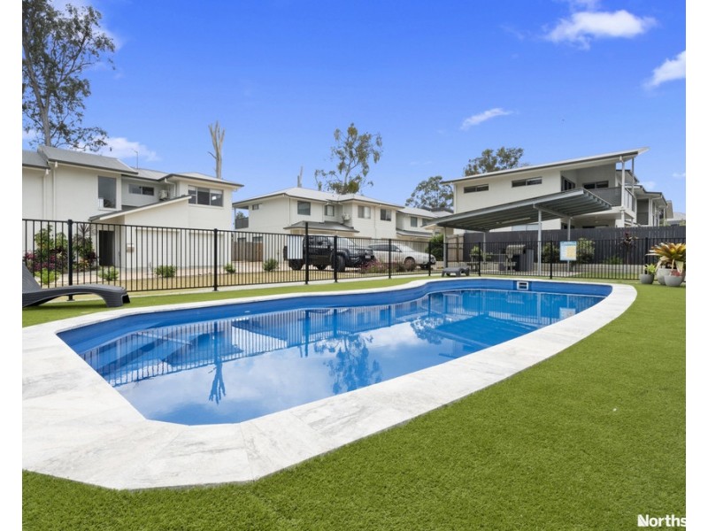 8/5 Pine Valley Dve, Joyner QLD 4500