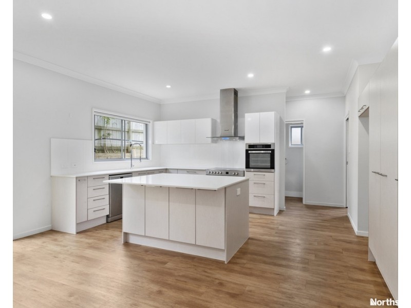 8/5 Pine Valley Dve, Joyner QLD 4500