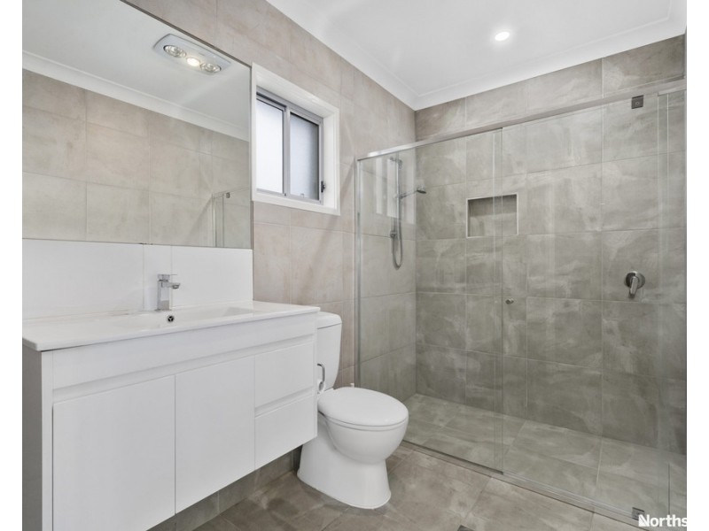 8/5 Pine Valley Dve, Joyner QLD 4500