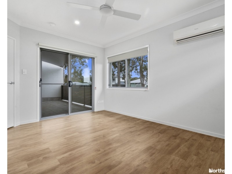 8/5 Pine Valley Dve, Joyner QLD 4500