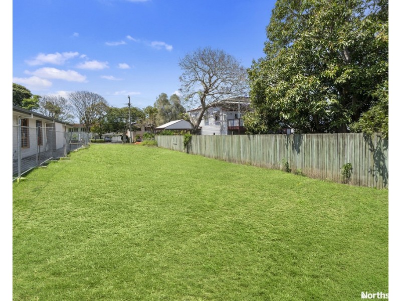 11 Hellen st, Bald Hills QLD 4036