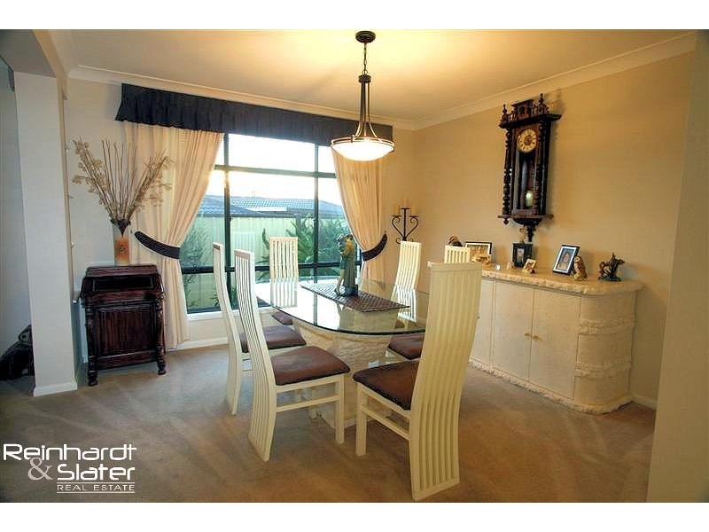 10 Bayberry Cr, Warner QLD 4500