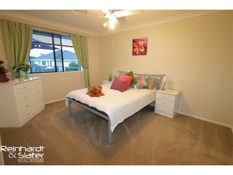 10 Bayberry Cr, Warner QLD 4500
