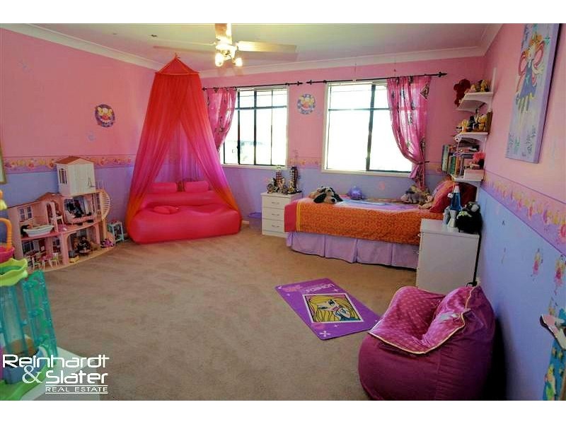 10 Bayberry Cr, Warner QLD 4500