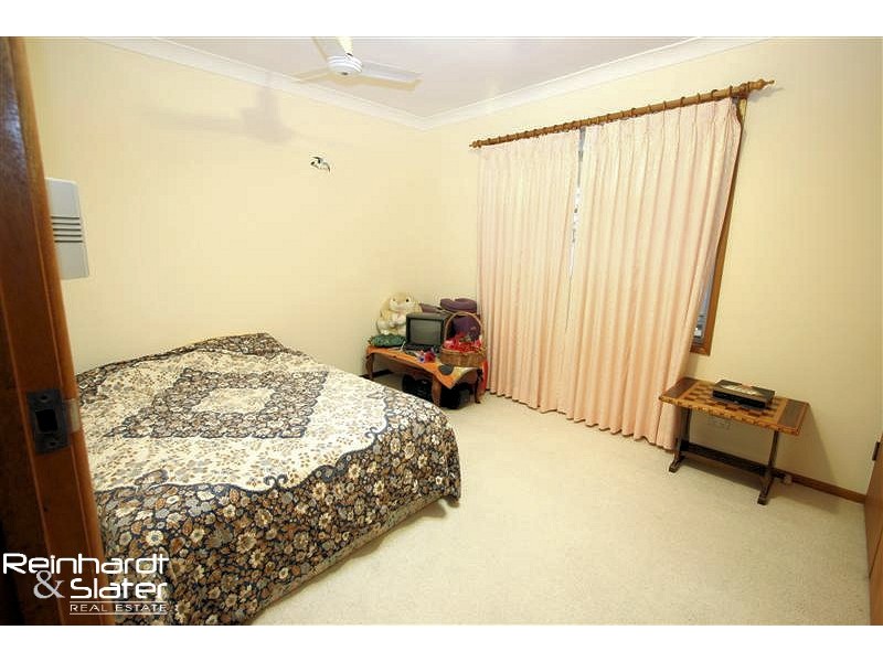 1 Jupiter Ct, Eatons Hill QLD 4037