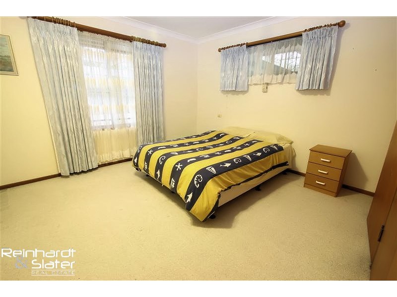 1 Jupiter Ct, Eatons Hill QLD 4037