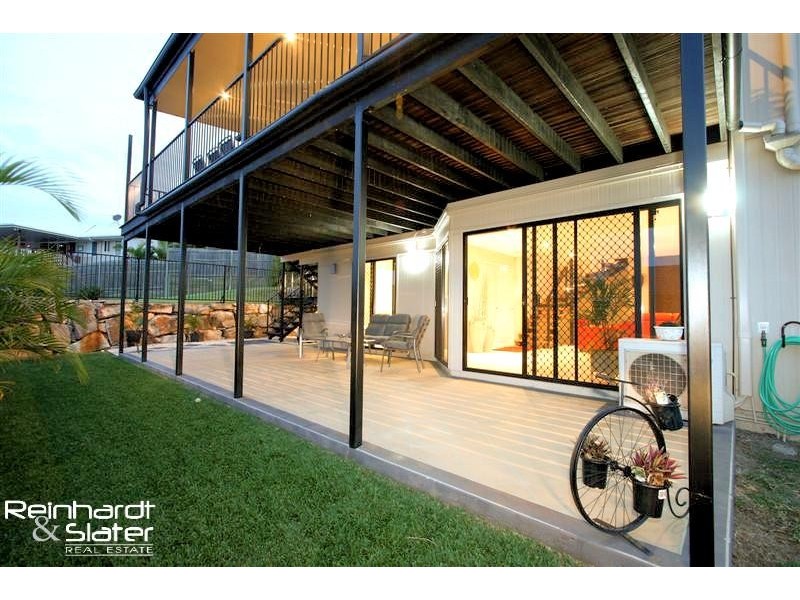 18 Rothschild St, Eatons Hill QLD 4037