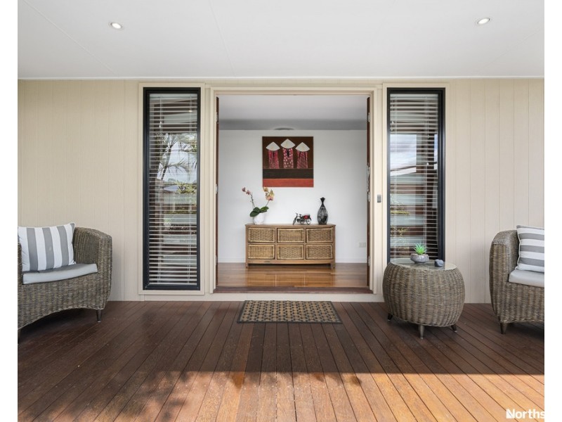 14 Roundelay Ct, Eatons Hill QLD 4037
