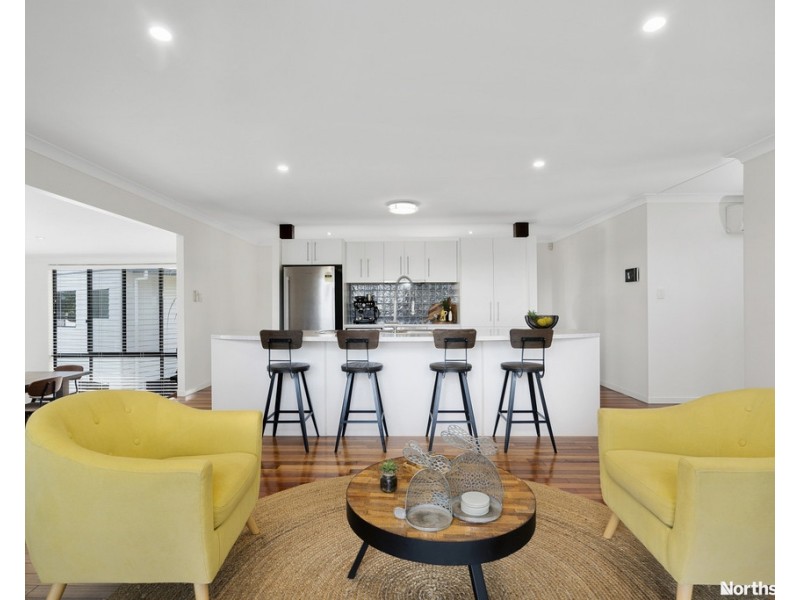 14 Roundelay Ct, Eatons Hill QLD 4037