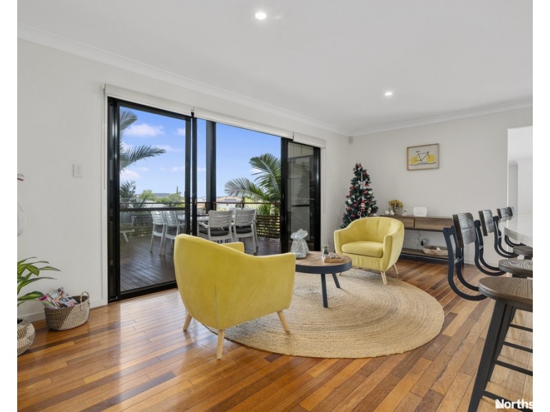 14 Roundelay Ct, Eatons Hill QLD 4037