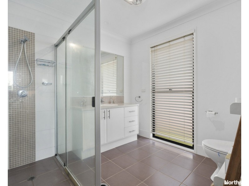 14 Roundelay Ct, Eatons Hill QLD 4037