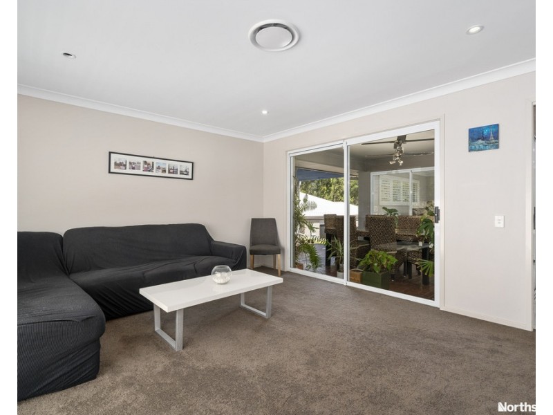 4 Georges Ct, Everton Hills QLD 4053