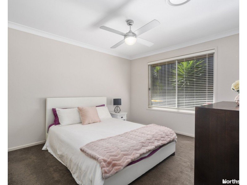 4 Georges Ct, Everton Hills QLD 4053