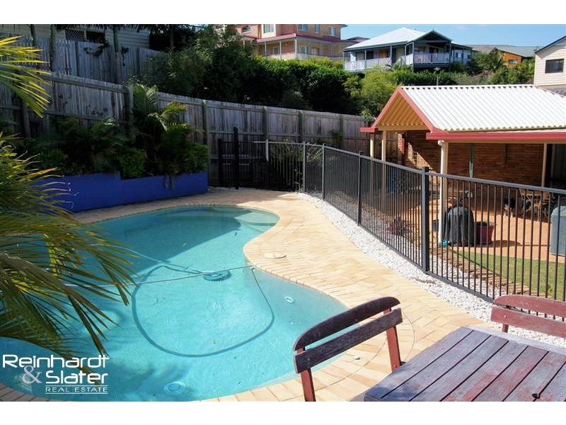 5 Rothschild St, Eatons Hill QLD 4037