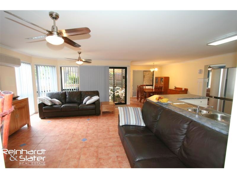 5 Rothschild St, Eatons Hill QLD 4037