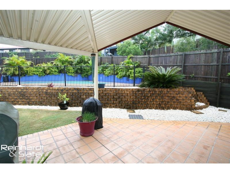 5 Rothschild St, Eatons Hill QLD 4037