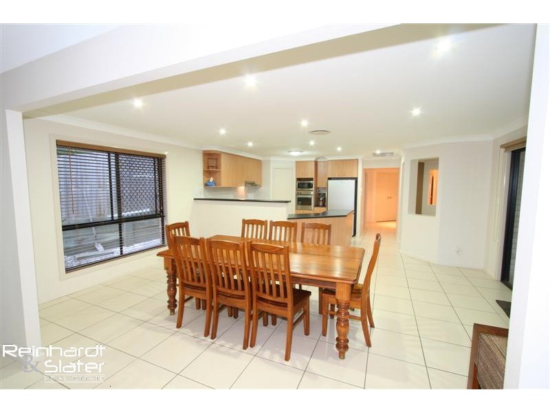 33 Bayberry Cr, Warner QLD 4500