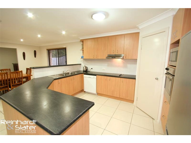 33 Bayberry Cr, Warner QLD 4500