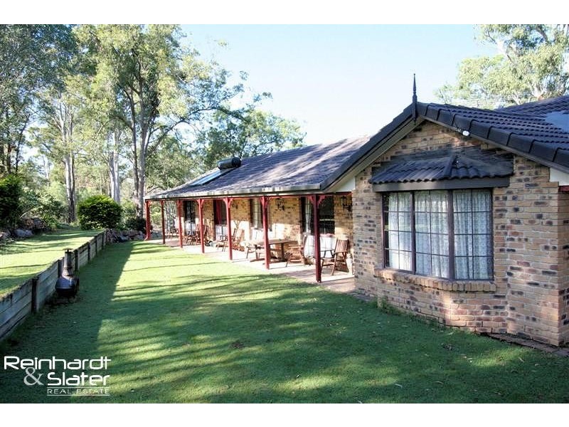 34 Hidden Valley Dr, Eatons Hill QLD 4037