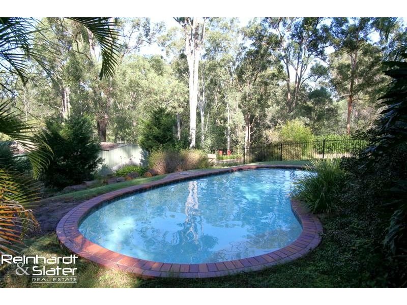 34 Hidden Valley Dr, Eatons Hill QLD 4037