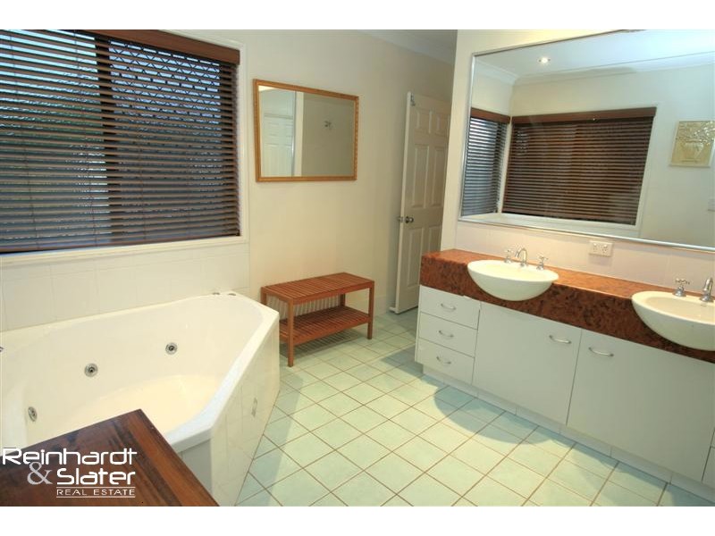 60 Ballymote St, Bracken Ridge QLD 4017