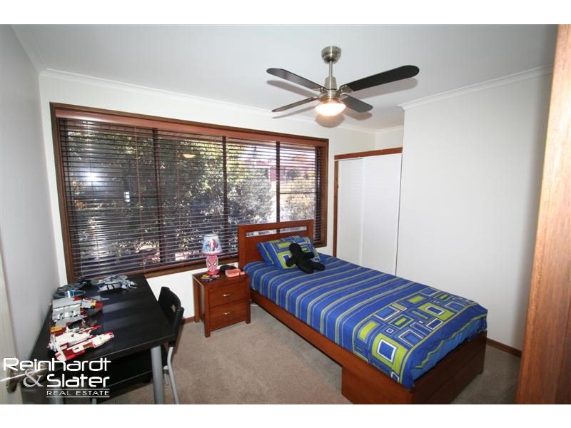 8 Gabrielle Ct, Albany Creek QLD 4035