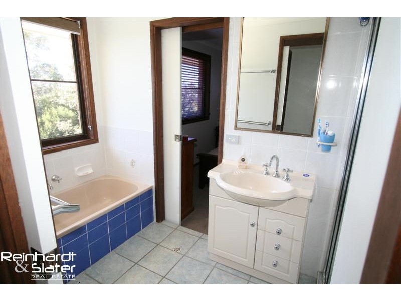 8 Gabrielle Ct, Albany Creek QLD 4035