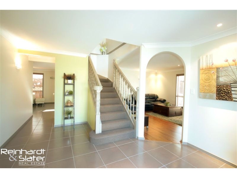 131 Saraband Dr, Eatons Hill QLD 4037