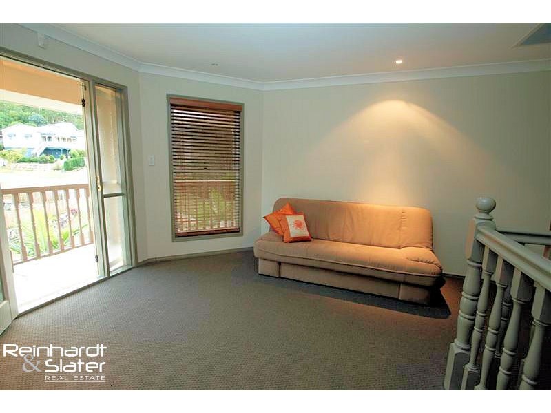 131 Saraband Dr, Eatons Hill QLD 4037